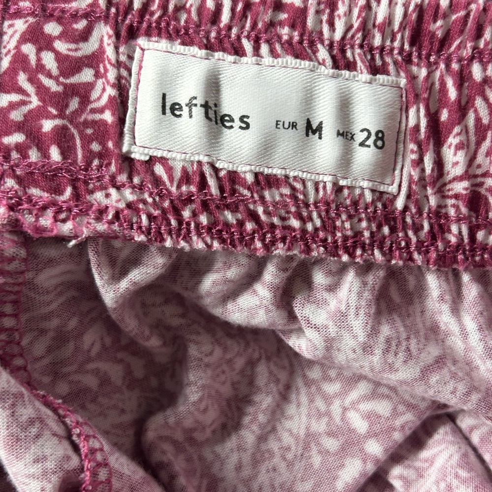 Lefties Women's Pink Capris
